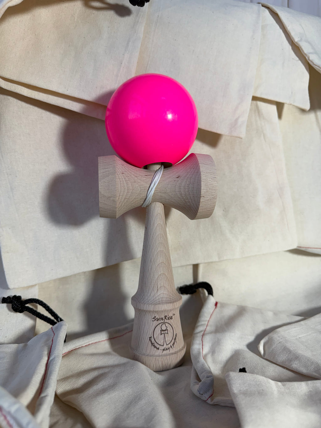 SUNRISE XL KENDAMA - UV PINK - FULL SETUP