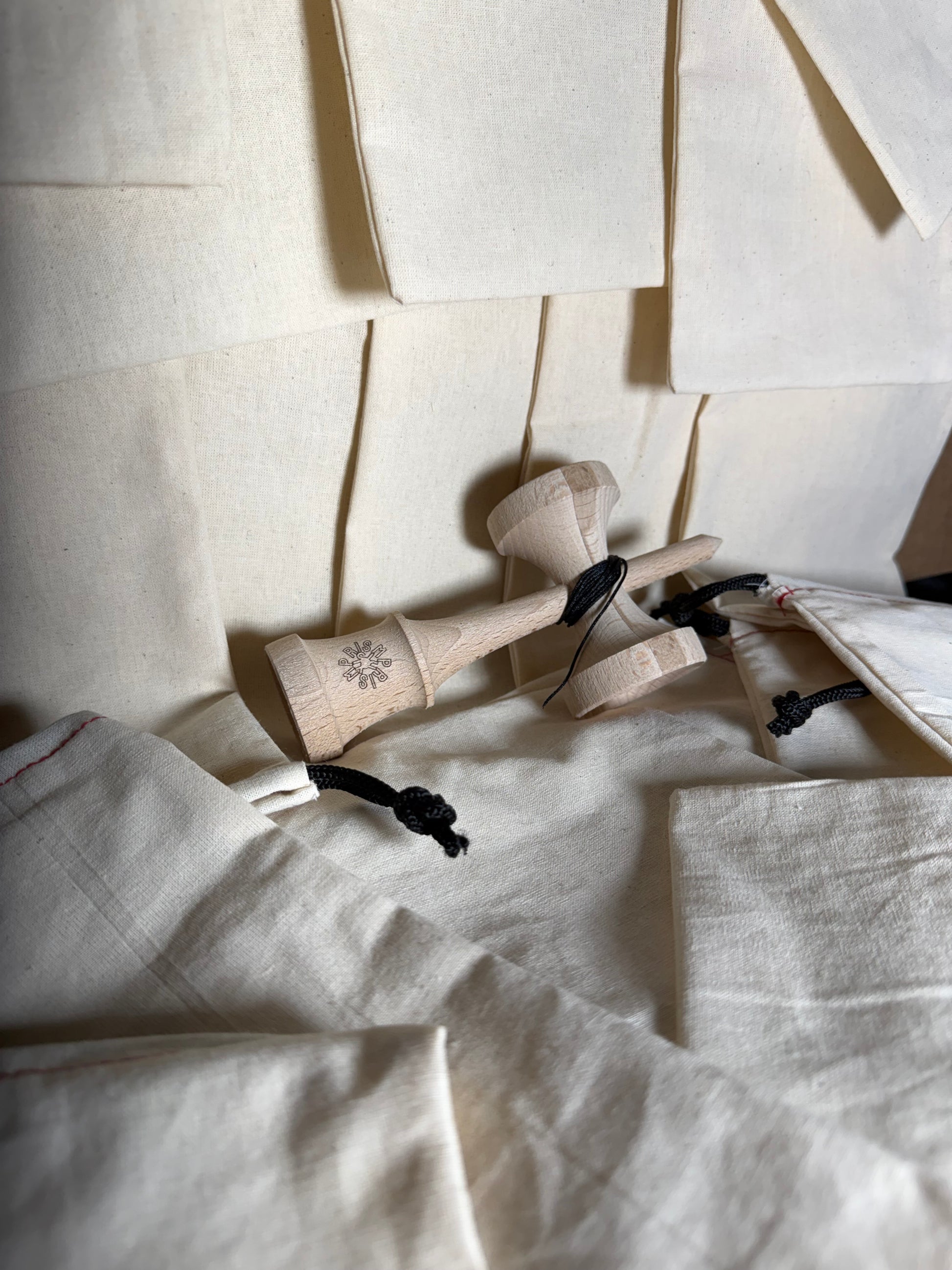 PRISM IRIS SHAPE KEN - KEN ONLY